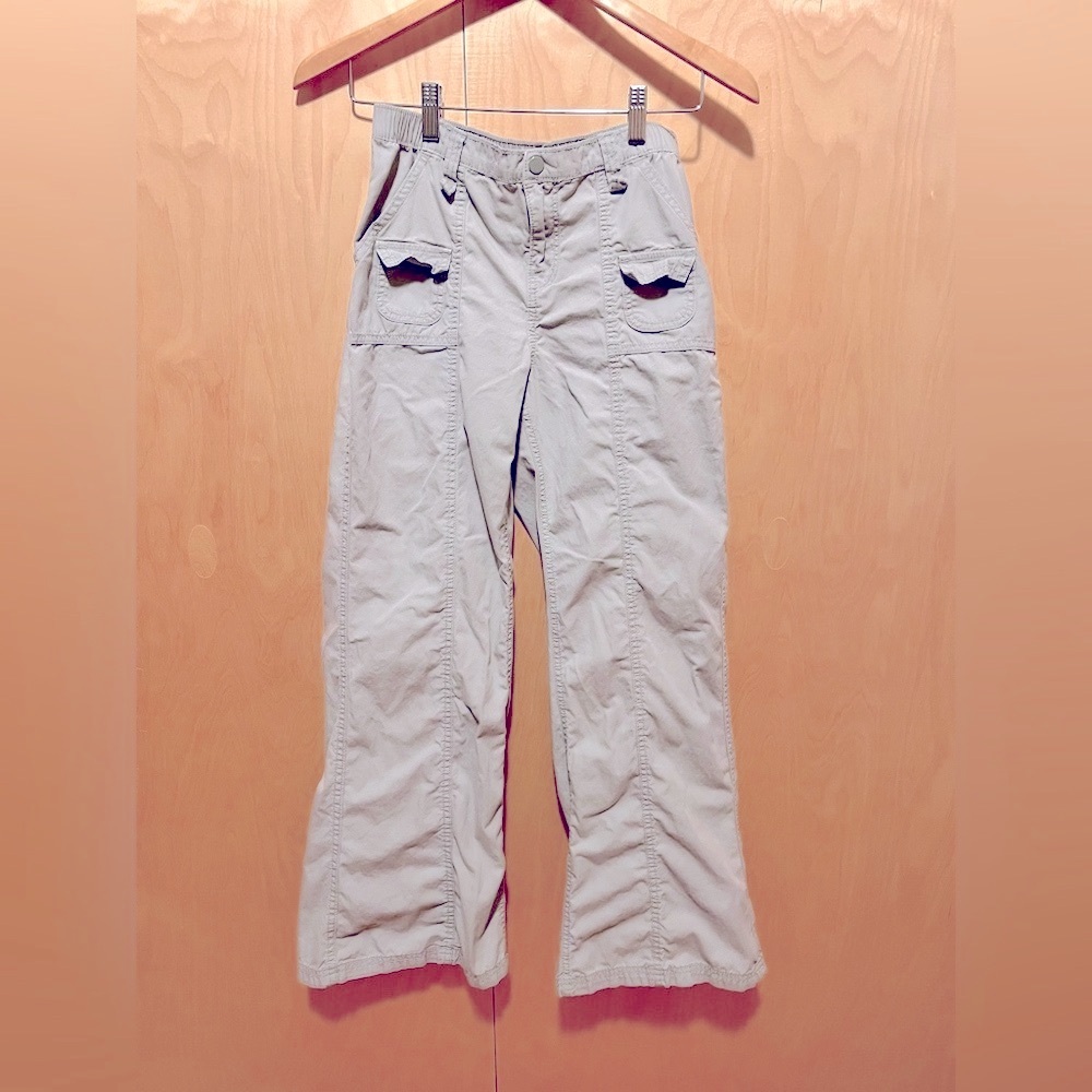 H&M grey loose pants with patch pockets